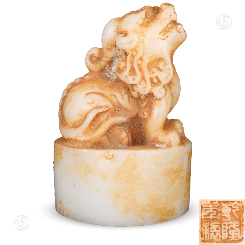 乾隆年制款汉白玉兽纽印章