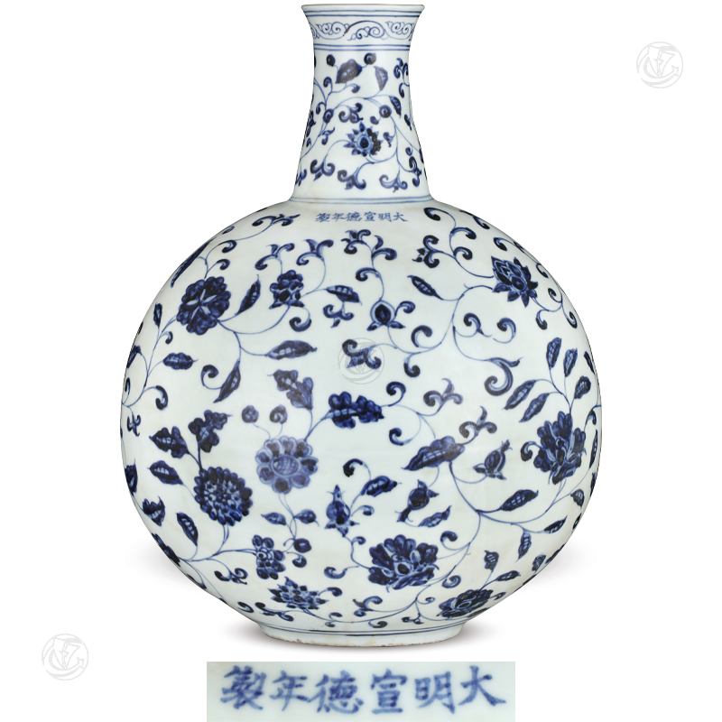 明代青花抱月瓶