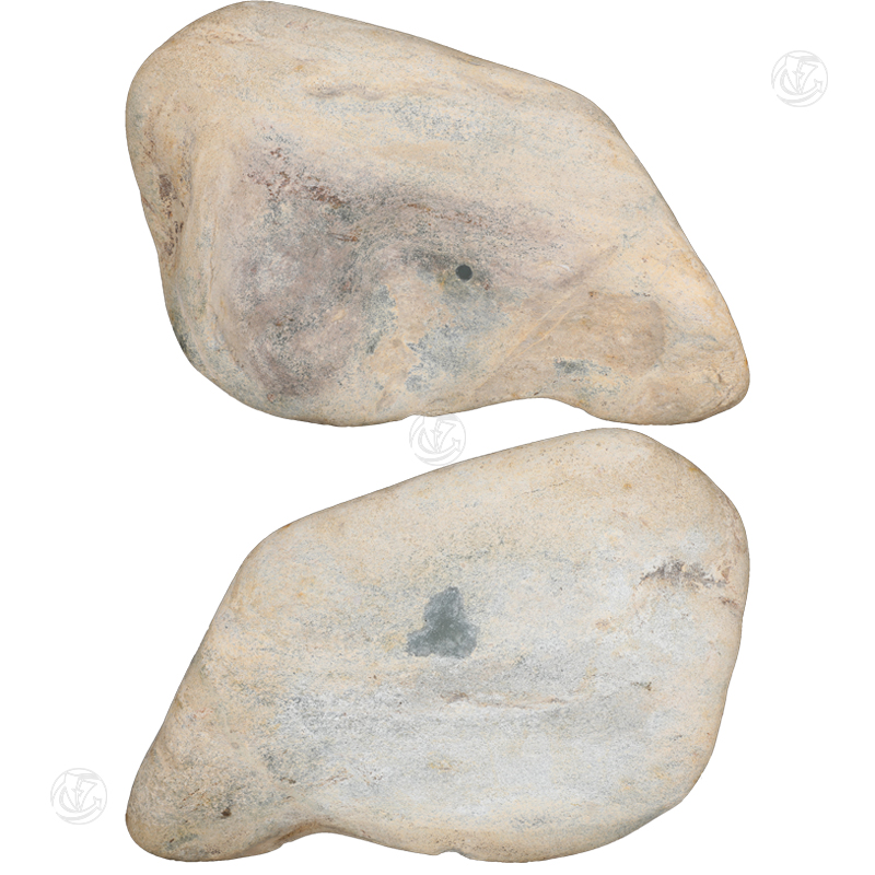 新疆和田玉籽料（石包玉） 产地戈壁滩