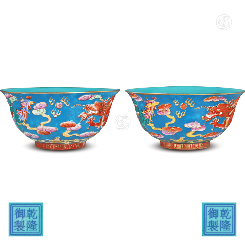乾隆御制款堆粉沥金珐琅彩龙凤碗（一对）