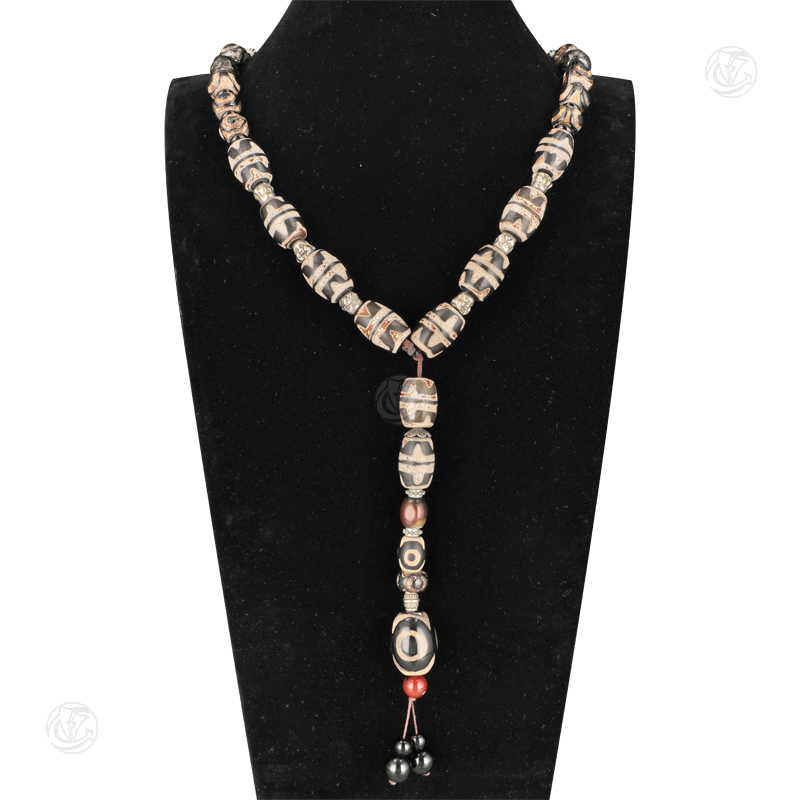 虎牙天珠项链（大小共23颗）