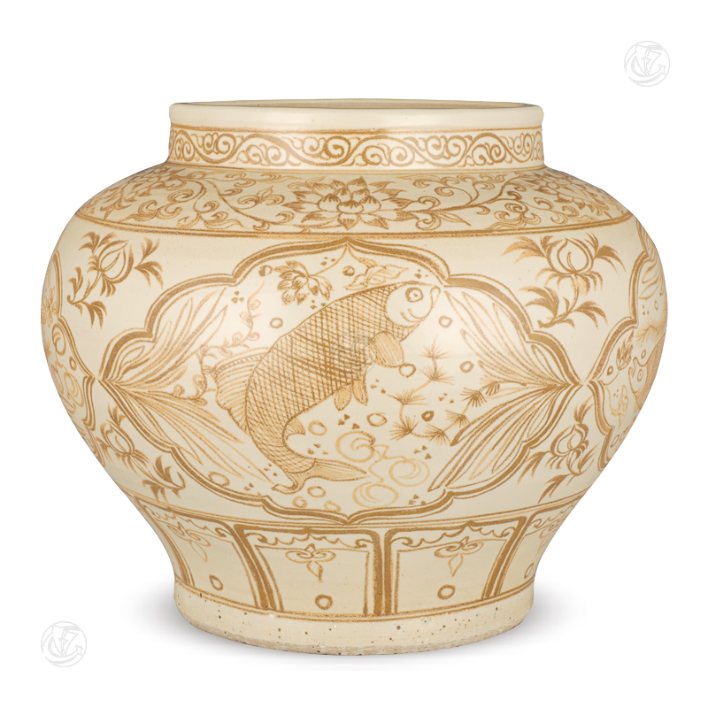 元 釉里红四开窗鱼藻纹大罐