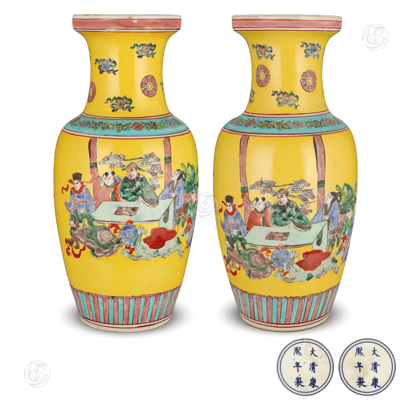黄釉五彩人物盘口瓶 1对 (大清康熙年制款)