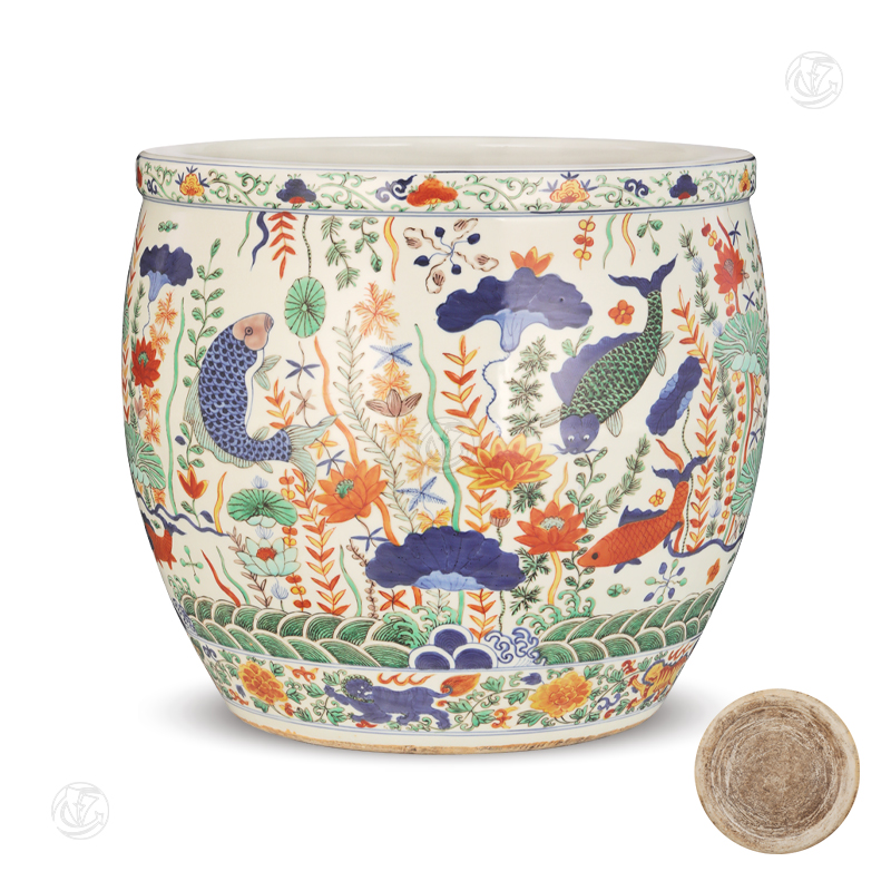 大明嘉靖年制款五彩鱼藻纹大缸