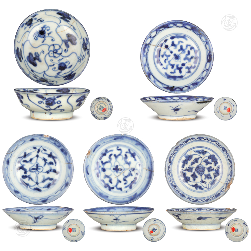 清代青花缠枝花卉纹小碟（1组）